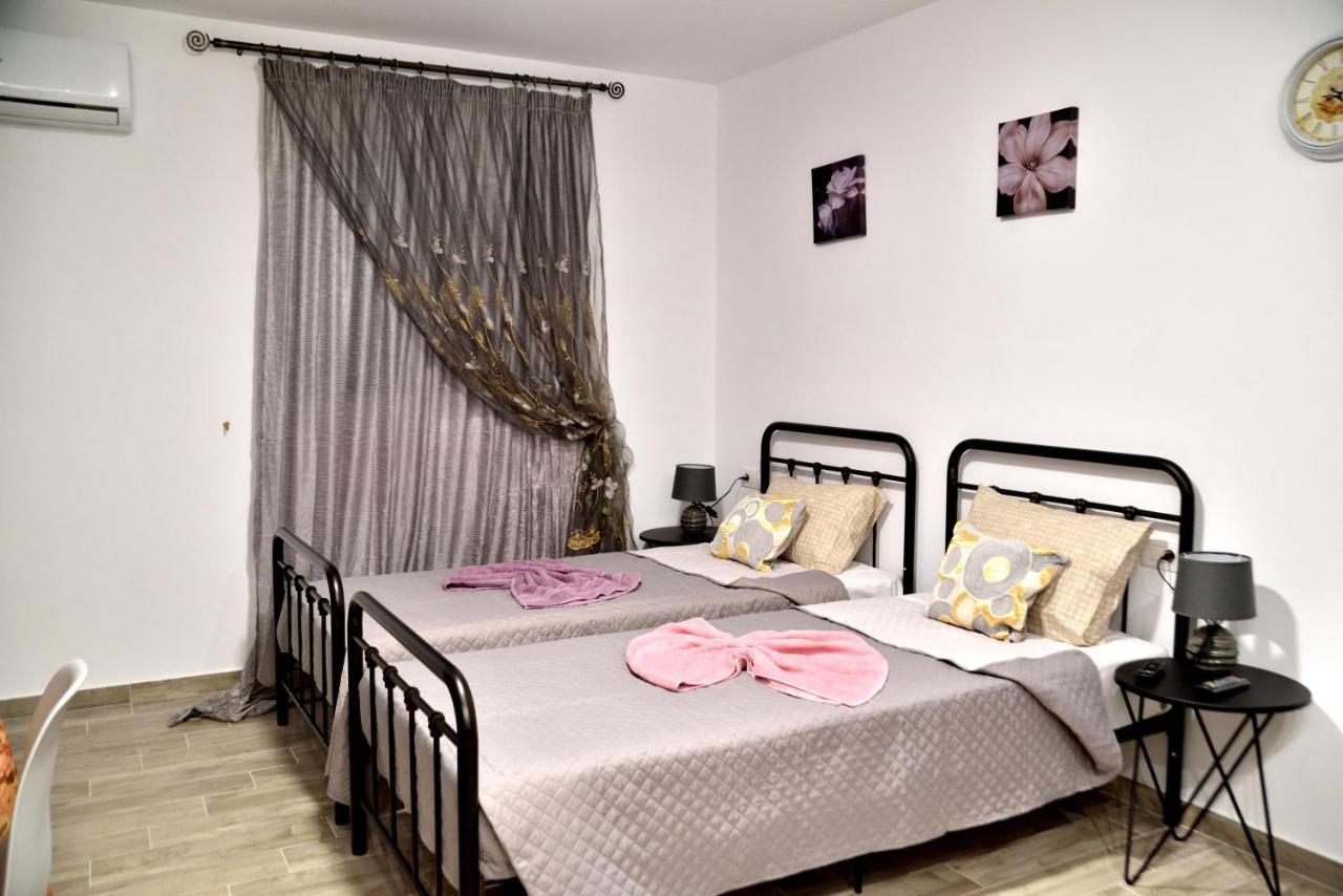 Plumeria House 아크앤젤로스 외부 사진
